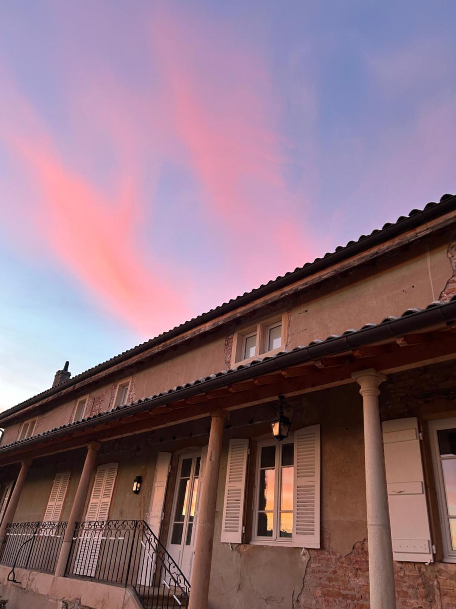Chambres D'Hotes Vers La Croix Leynes Luaran gambar